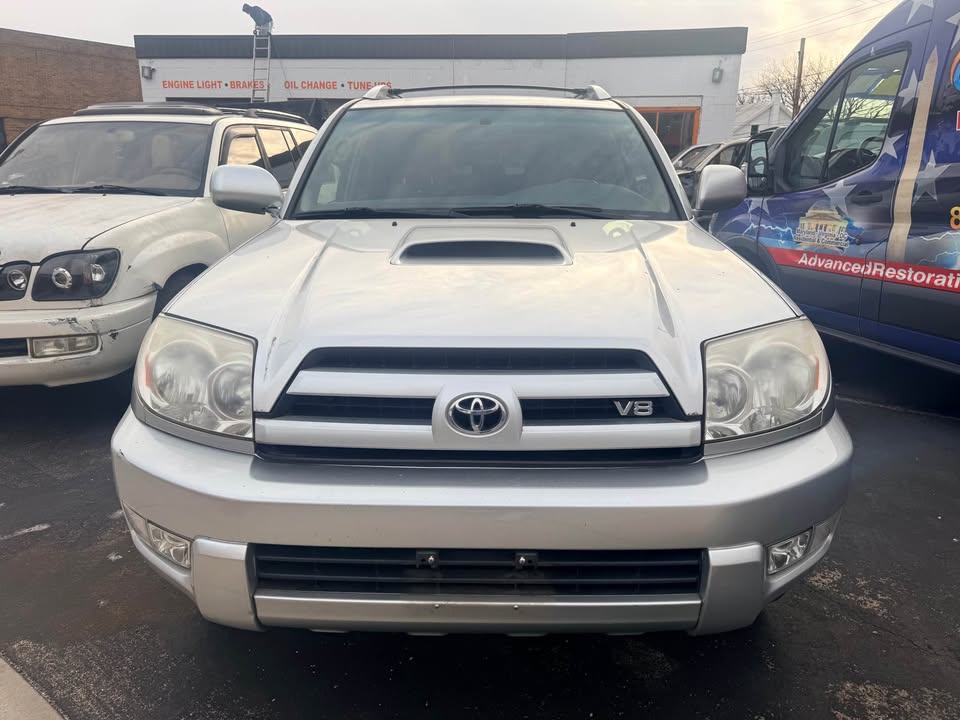 2004 Toyota 4Runner Sport Edition Hood with Scoop